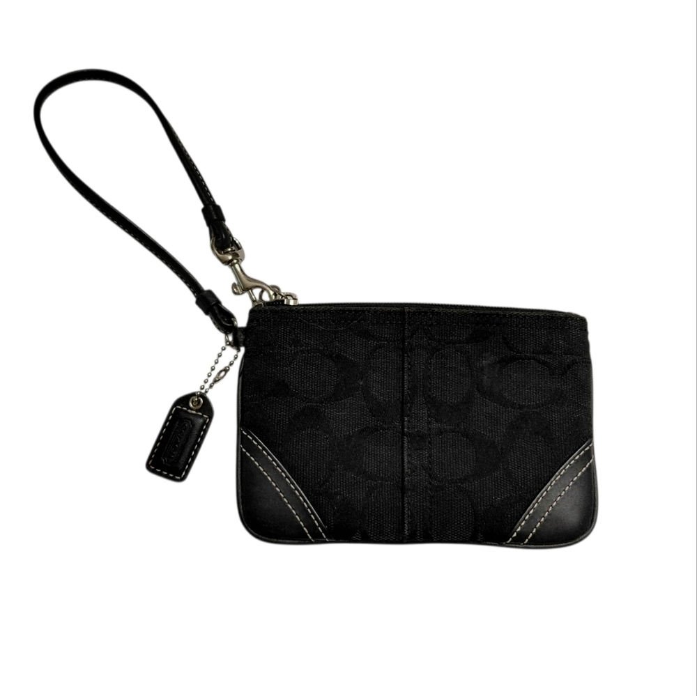 👜Coach Black Signature Canvas Wristlet